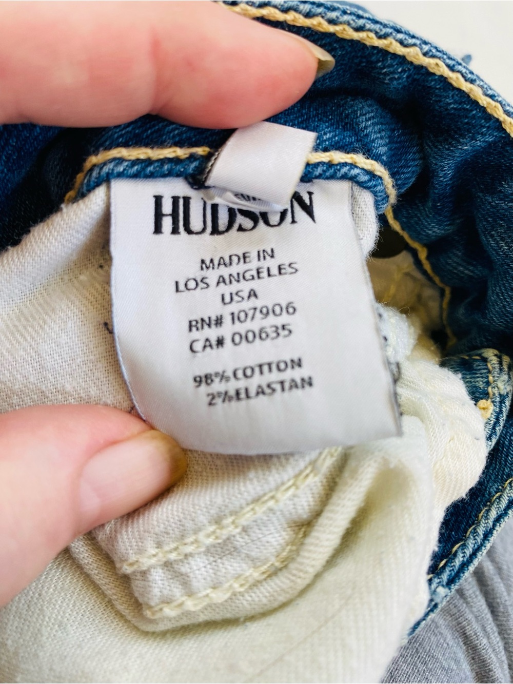 Hudson Bacara Crop Straight Cuffed Distressed Jeans 27 Made USA - Picture 10 of 16